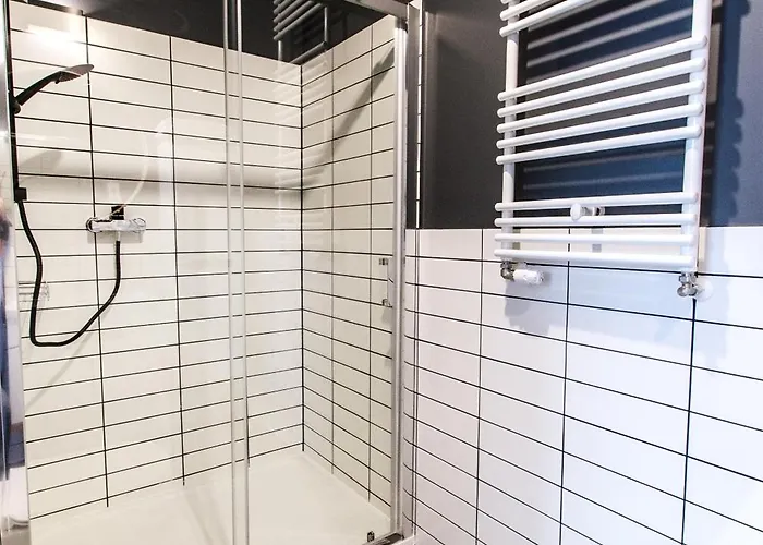 شقة Sunstone In A Beautiful Townhouse In The Center فروتسواف