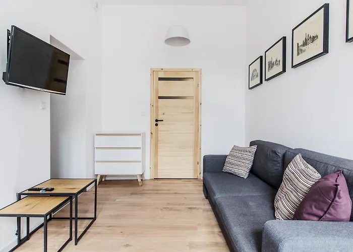 Sunstone In A Beautiful Townhouse In The Center *